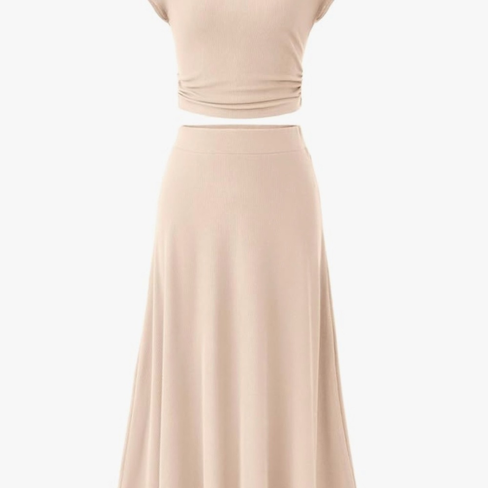 Elegant Beige Maxi Top and Skirt Set size Medium